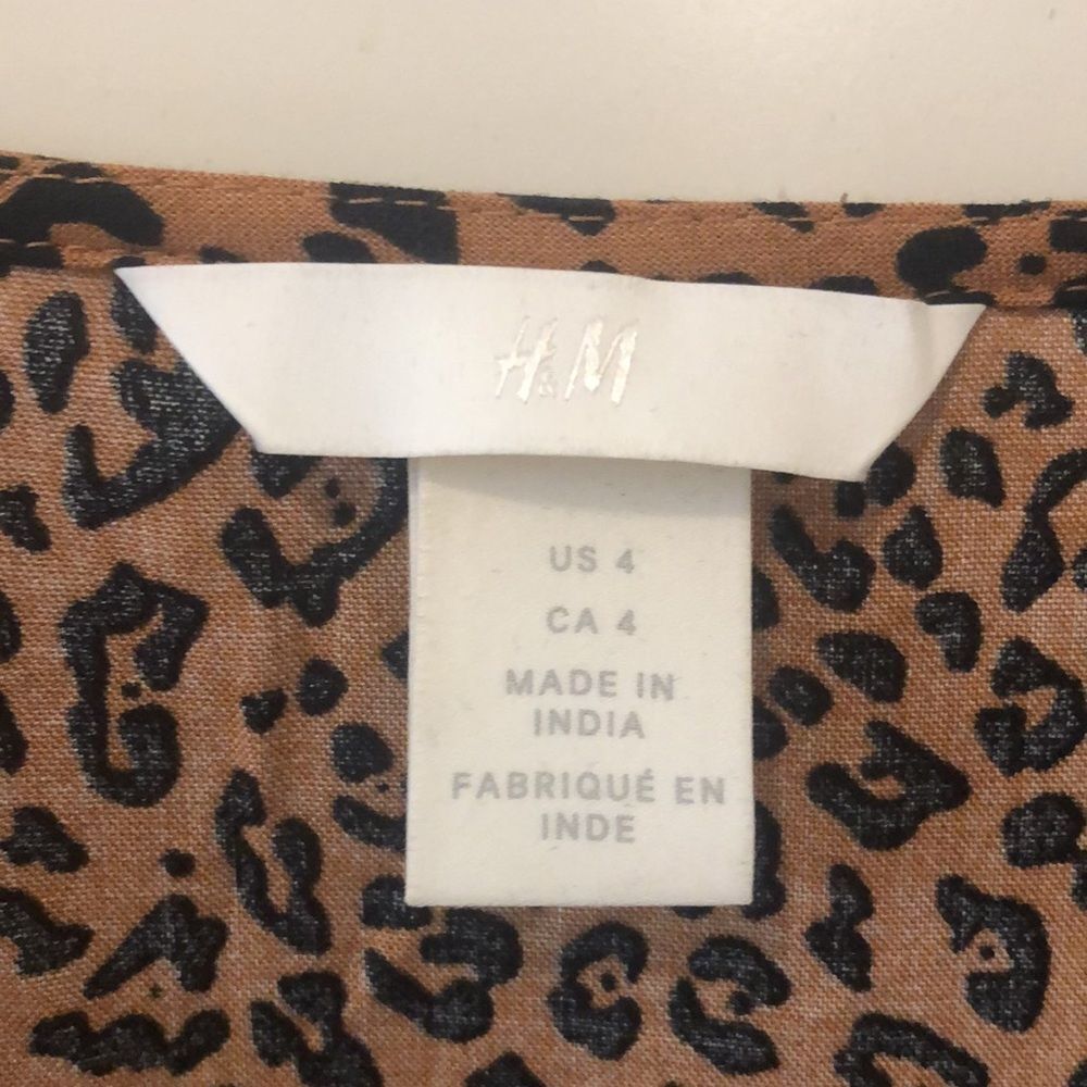 H&M leopard top - Picture 2 of 5